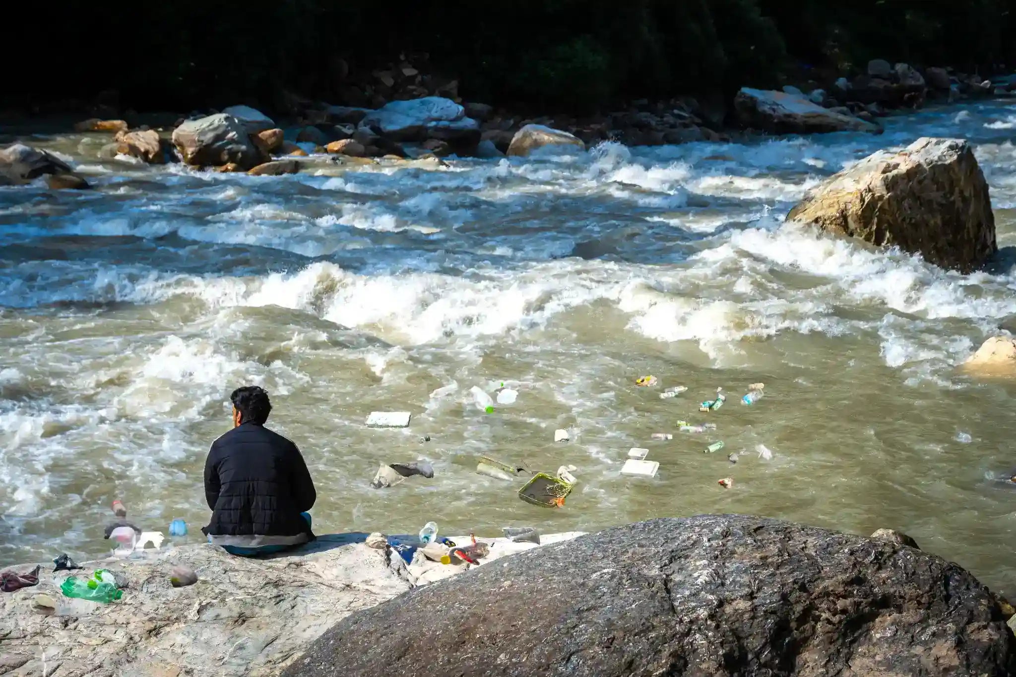 Founder Saish Kaduskar discovering plastic waste near India’s rivers, sparking the mission behind TropicAura